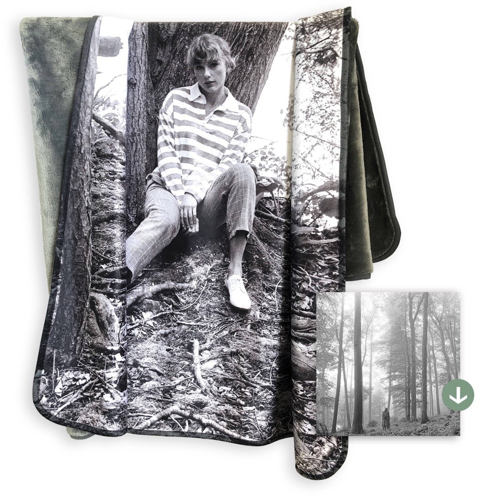 TAYLOR SWIFT THROW BLANKET